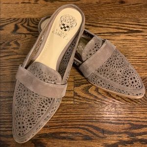 Taupe mules… dolce vita